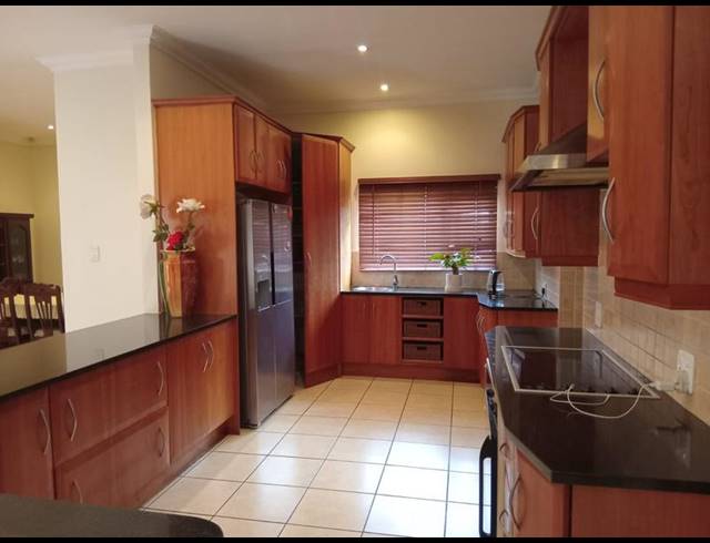 4 BEDROOM HOUSE FOR SALE IN WIERDA PARK